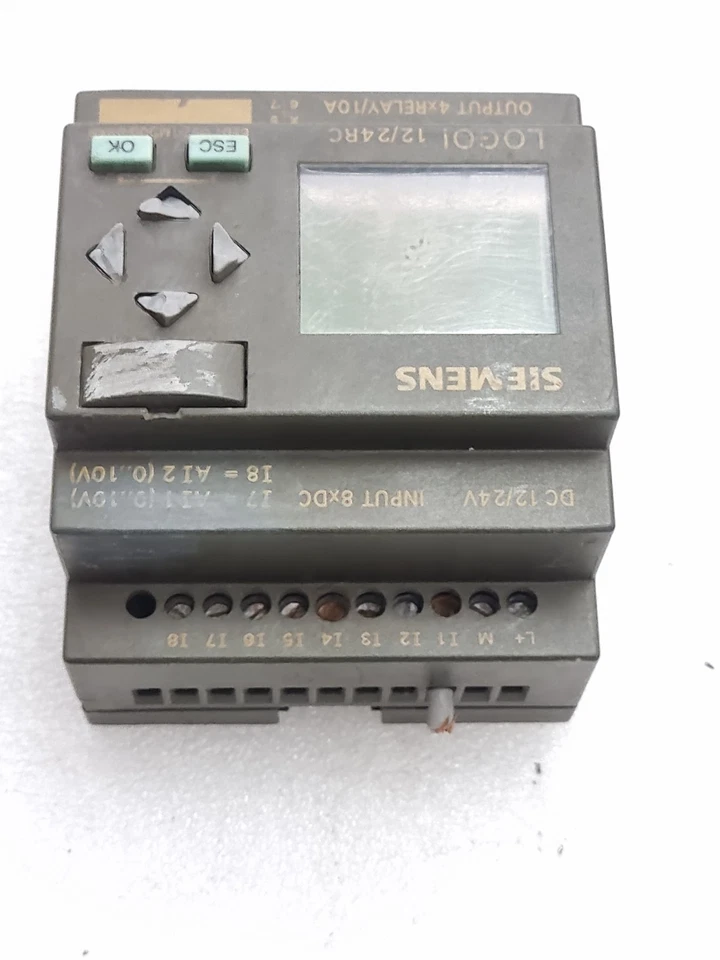 USED SIEMENS 6ED1052-1MD00-0BA5 LOGO PLC MODULE 12/24RC 12/24VDC (MINOR DAMAGED)
